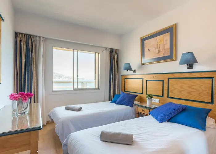 דירה Key-wise La Mar Sala Primera Linea De Playa Con Parking Incluido Y Piscinas פואנגירולה